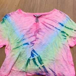 hard tail size medium tie dye tee